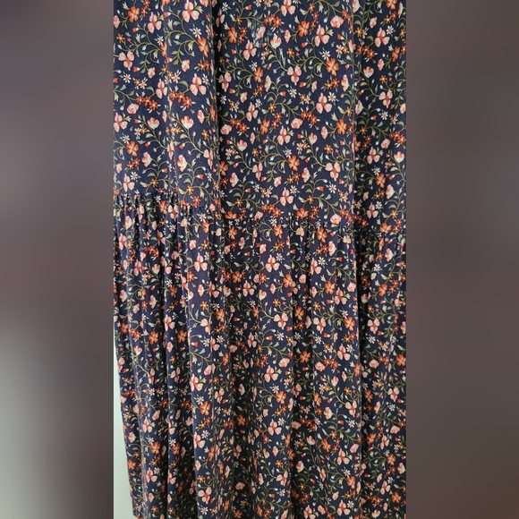Old navy midi dress - Picture 2 of 5